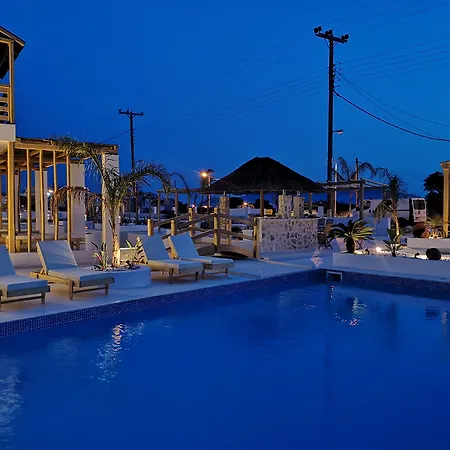 Ξενοδοχείο Alia And 3*