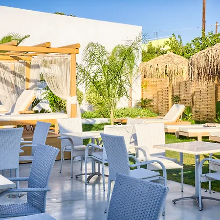 Ξενοδοχείο Alia And Χαράκι