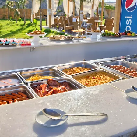 Ξενοδοχείο Alia And 3*