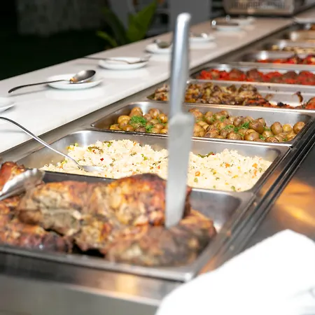 Alia And Χαράκι