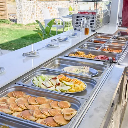 Alia And Ξενοδοχείο