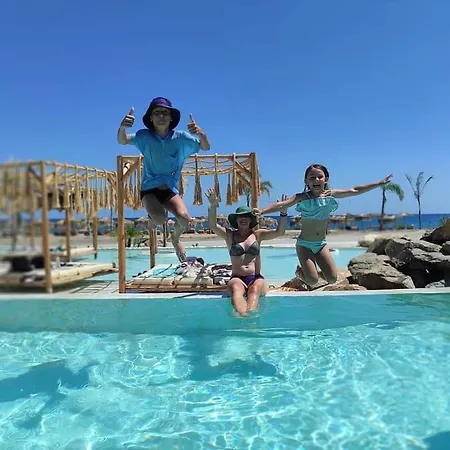 Alia Luxury And 3* Charaki