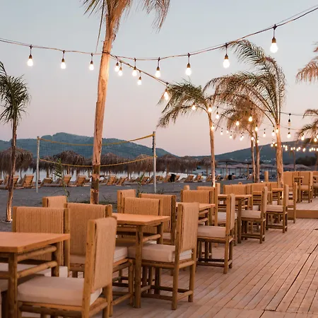 Alia And 3* Χαράκι