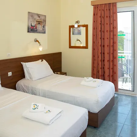 Alia And Hotel Charaki