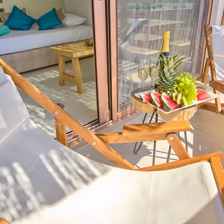 Hotel Alia And Charaki