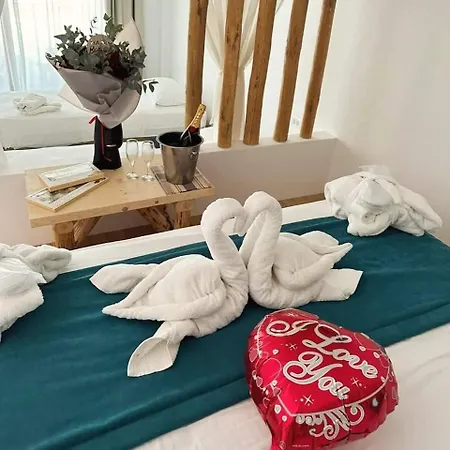 Alia Luxury Charaki