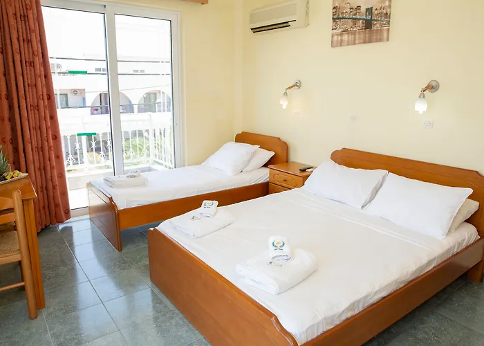 Szálloda Alia And Haráki