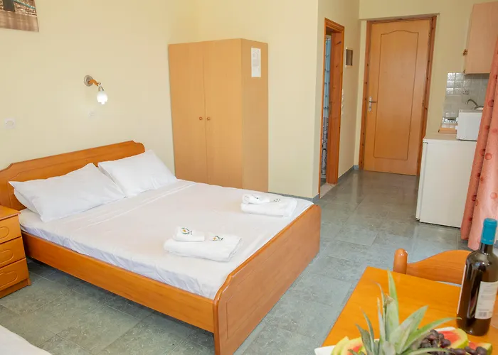 Szálloda Alia And Haráki