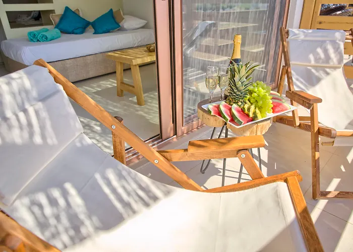 Szálloda Alia And Haráki